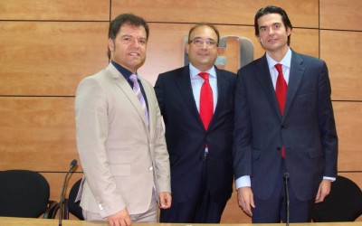 Acord de co.laboració entre la UEA i Banco Santander